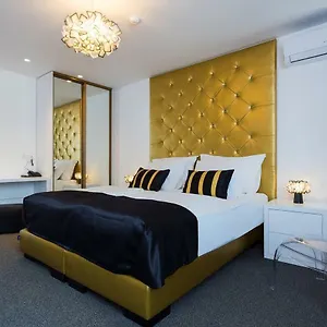 krevet i doručak B Gold Luxury ****