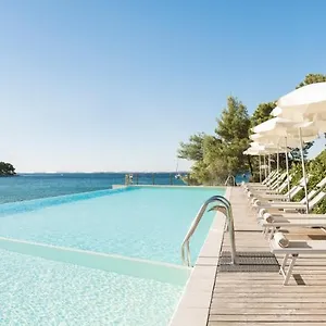 Hotel Crvena Luka ****